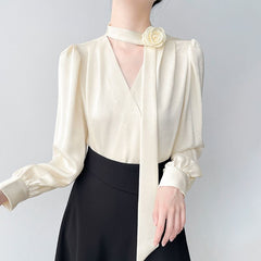 ローズコサージュ リボンディテール フレンチ Vネック ロングスリーブ オフィスシャツ レディース トップス