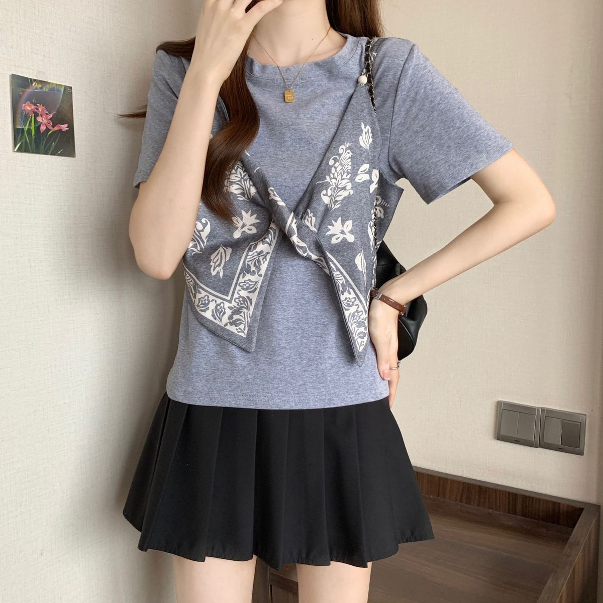 サテン フェイクツーセット リボンディテール ストラップ 半袖 Tシャツ レディース トップス
