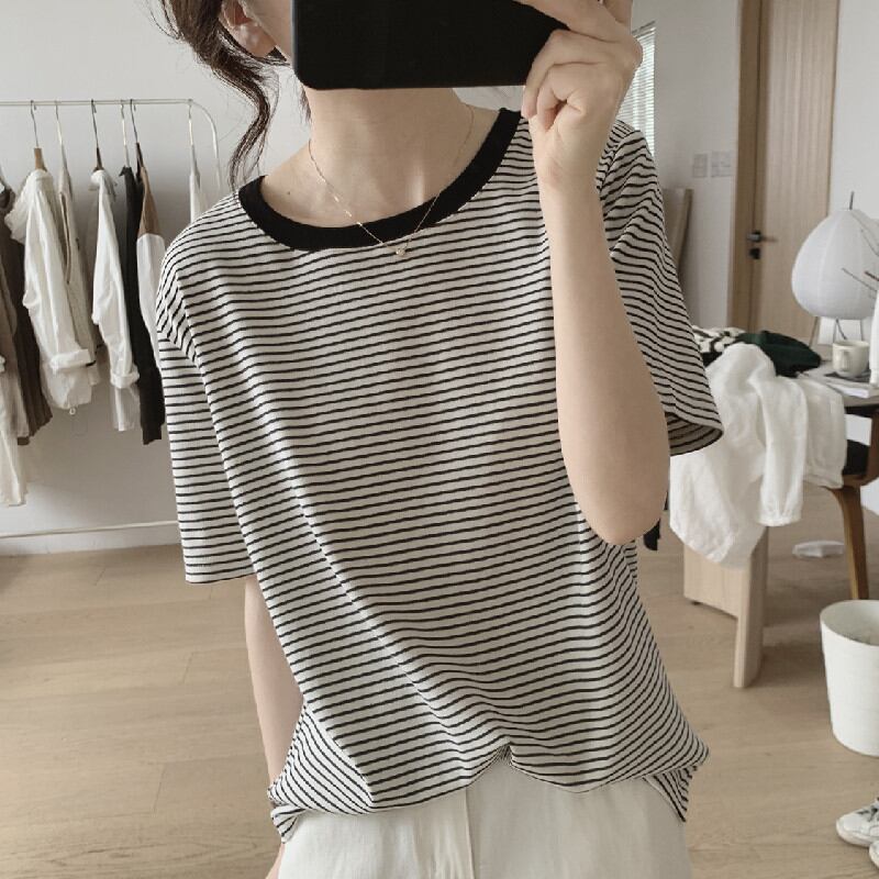 人気上昇中 ラウンドネック ボーダー シンプル Tシャツ 大人カジュアル fashion ootd 夏コーデ ファッション coordinateコーディネート 夏服 カジュアルコーデ 今日のコーデ 大人コーデ レディース