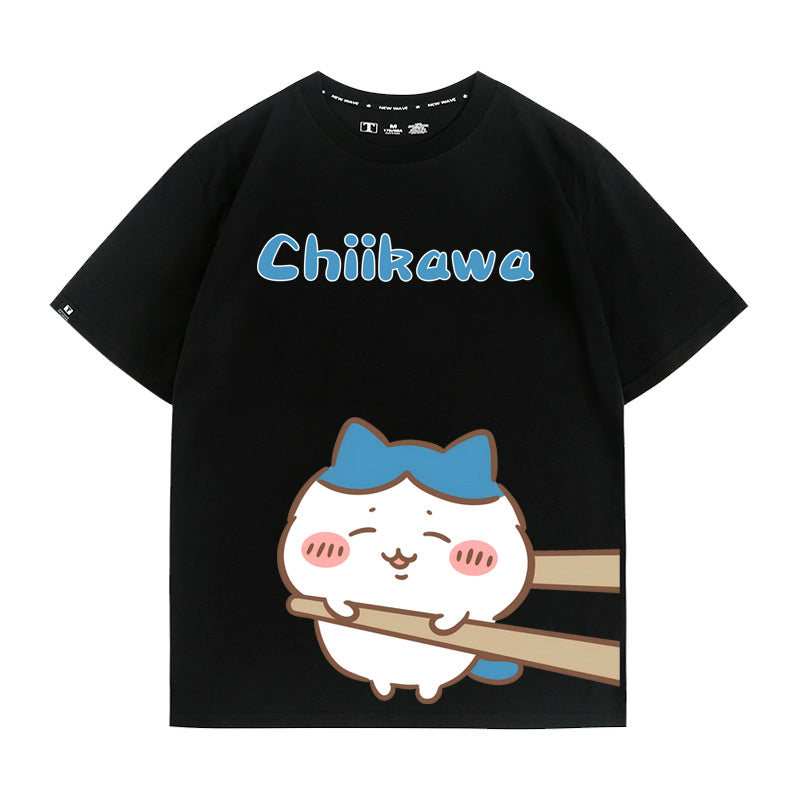 ちいかわシリーズ トップス 箸で挟まれる ハチワレ ユニセックス 半袖Ｔシャツ