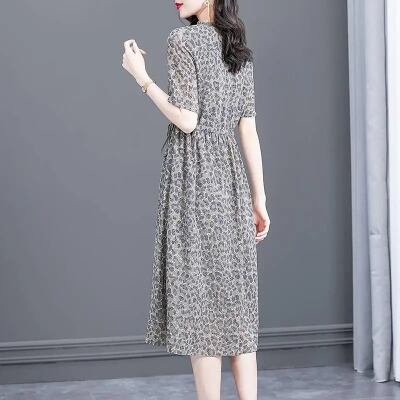 気質アップ シンプル ラウンドネック 半袖 ビックシルエット プリントワンピース 大人カジュアル fashion ootd 夏コーデ ファッション coordinateコーディネート 夏服 カジュアルコーデ 今日のコーデ 大人コーデ レディース