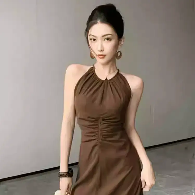 ギャザーホルターネックロングワンピース