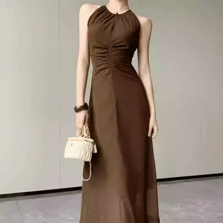 ギャザーホルターネックロングワンピース
